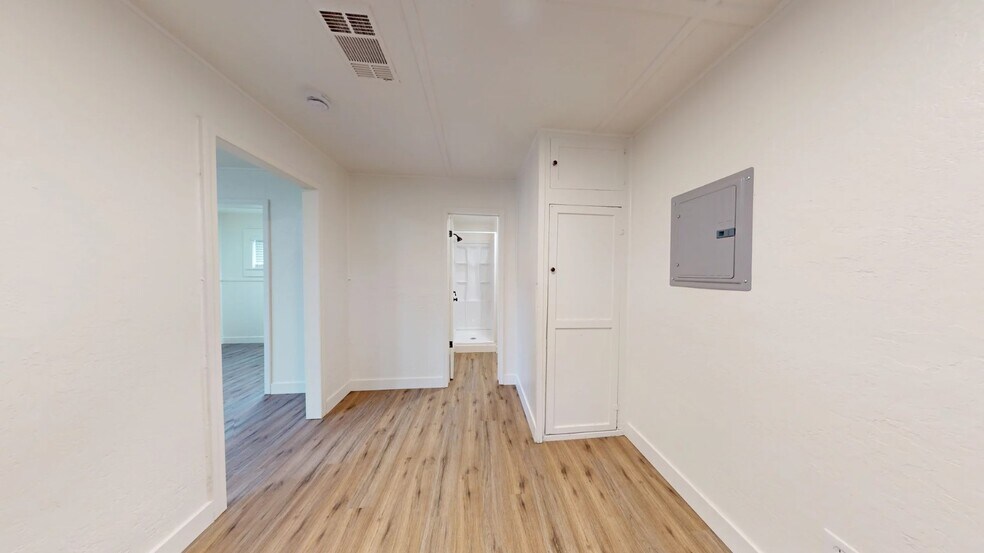 More Photos Of 2715 Twin View Blvd, Shasta Lake Multifamily For Sale