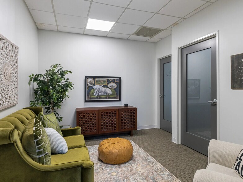 More Photos Of , Oklahoma City Office For Sale
