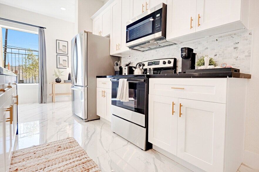 More Photos Of , Houston Multifamily For Sale