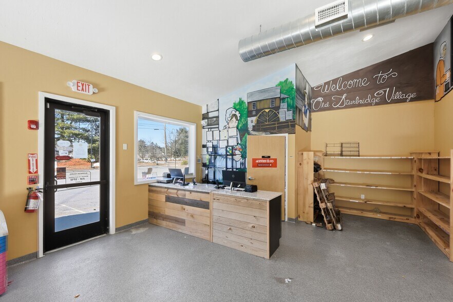 More Photos Of 365 Main St, Sturbridge Storefront For Lease