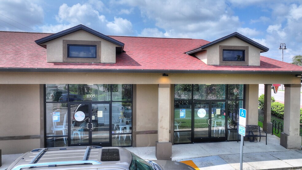 More Photos Of 351-355 N Ronald Reagan Blvd, Longwood Restaurant For Lease