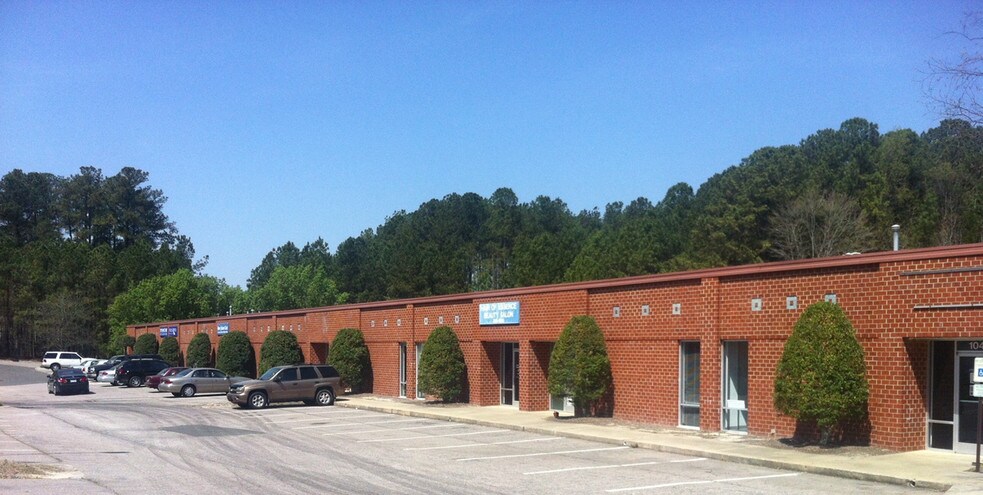 More Photos Of 861 Old Knight Rd, Knightdale Flex For Lease