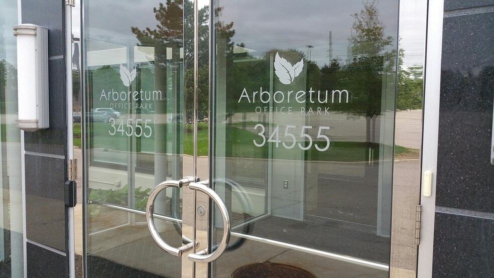 More Photos Of 34555 W 12 Mile Rd, Farmington Hills Office For Sale