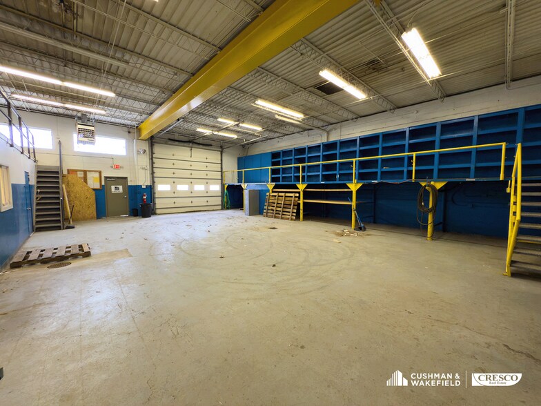 More Photos Of 5502 E Schaaf Rd, Independence Warehouse For Lease