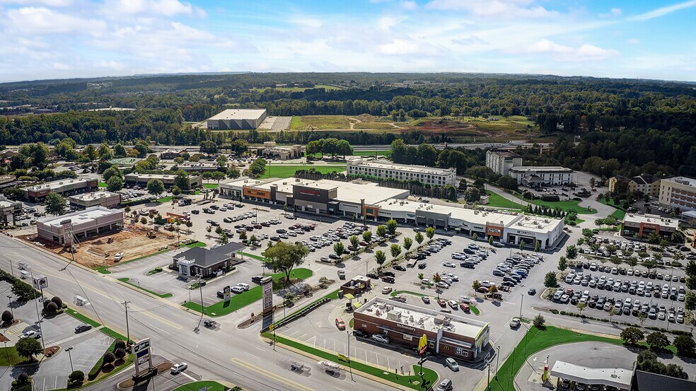 More Photos Of 3620 Pelham Rd, Greenville Freestanding For Lease