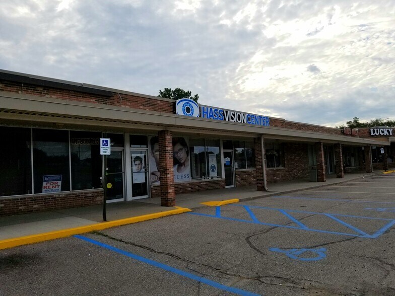 More Photos Of 8751-8789 Monroe Rd, Durand Unknown For Lease
