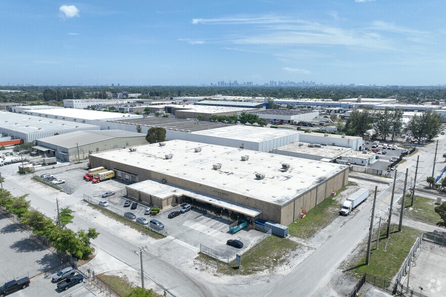 More Photos Of 12300 NW 32nd Ave, Miami Warehouse For Lease