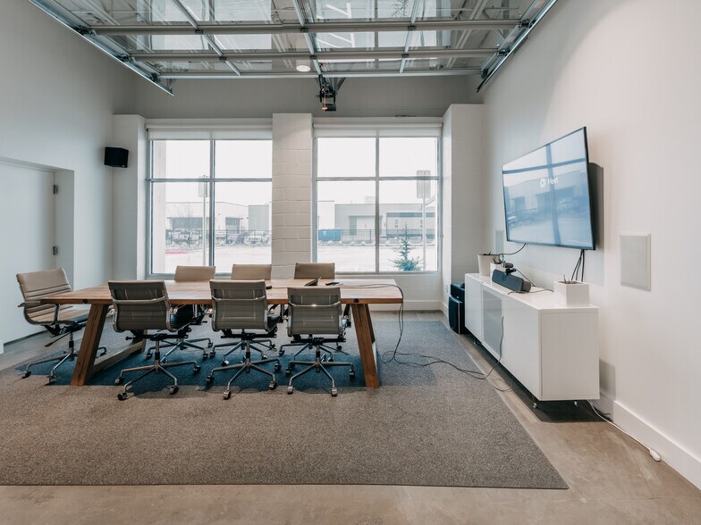 More Photos Of 9555 Harmon Rd, Fort Worth Office For Lease