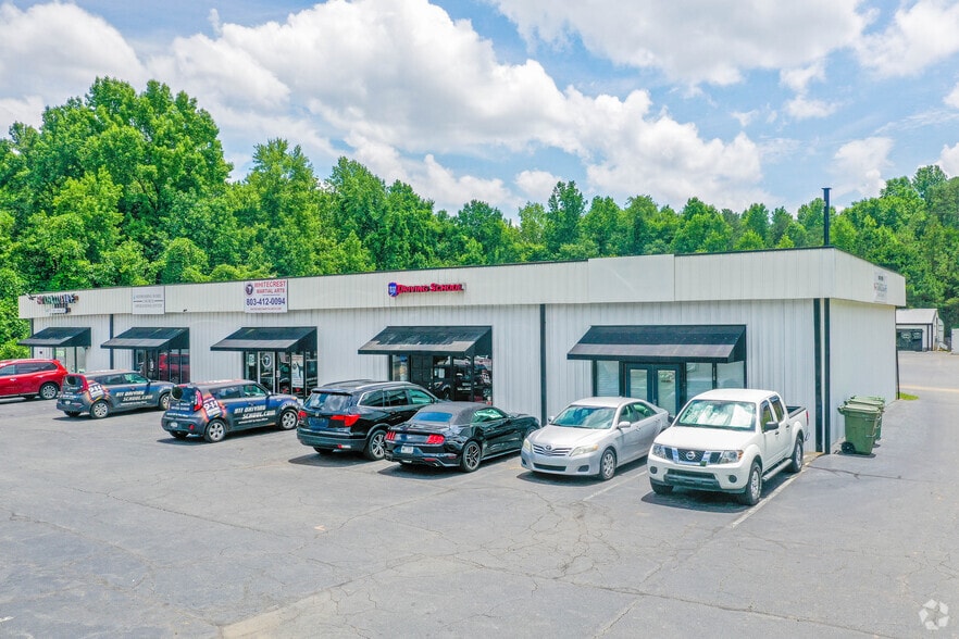 More Photos Of 818 Tom Hall St, Fort Mill Unknown For Lease