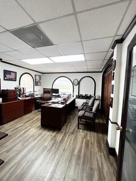 More Photos Of 517 W Colonial Dr, Orlando Office For Lease
