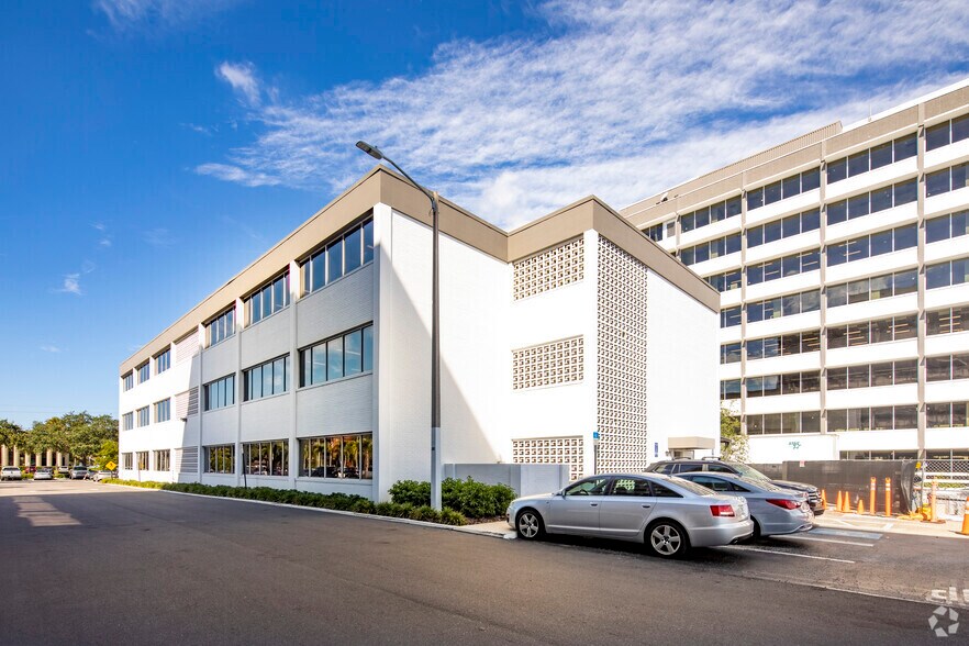 More Photos Of 1311 N Westshore Blvd, Tampa Office For Lease