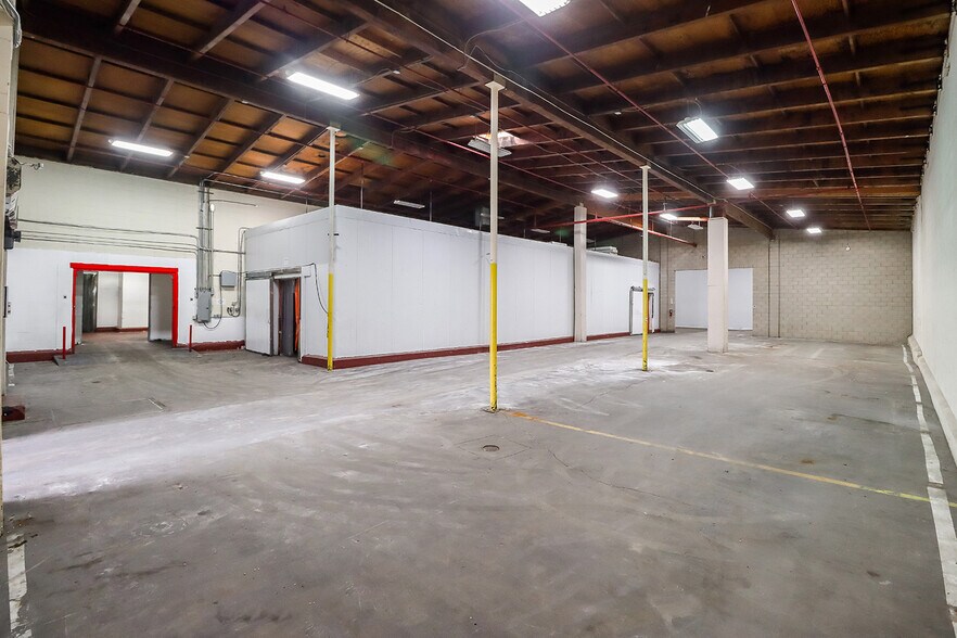 More Photos Of 1530 1st St, San Fernando Manufacturing For Lease