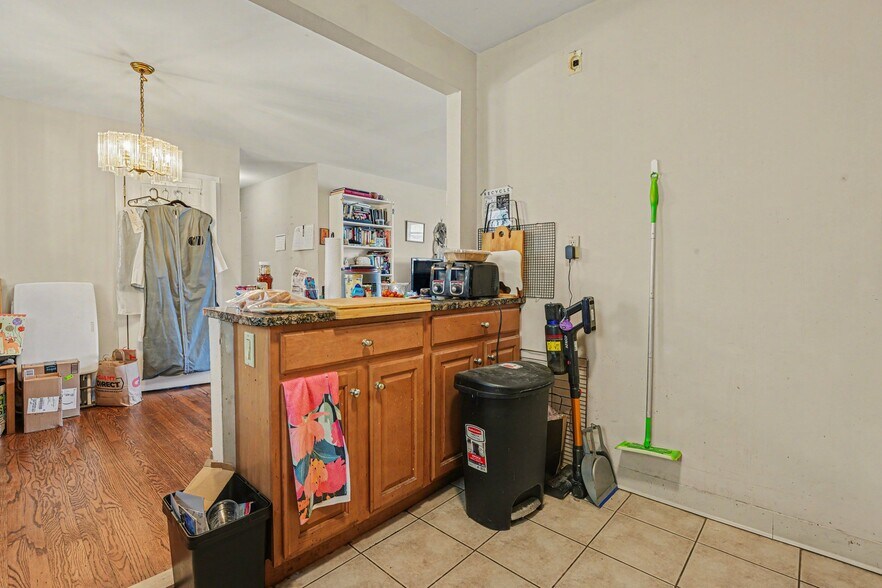 More Photos Of 107 Allison Rd, Oreland Office For Sale