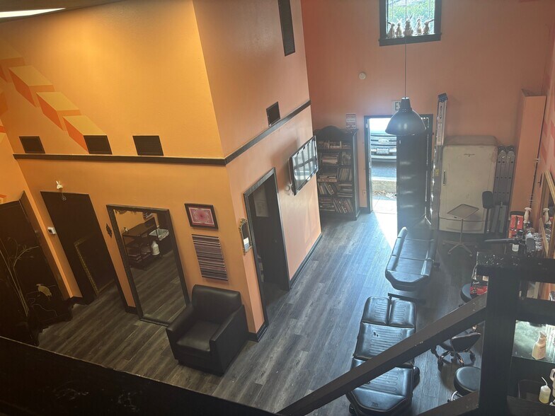 More Photos Of 3301-3303 Cahuenga Blvd W, Los Angeles Storefront For Lease