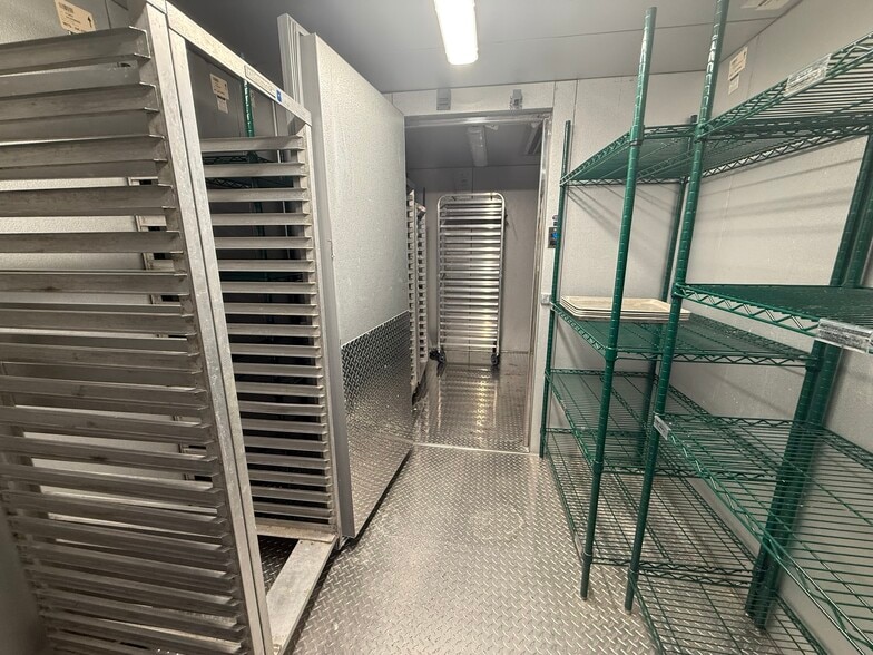 More Photos Of 10 East St, East Granby Storefront Retail Office For Lease