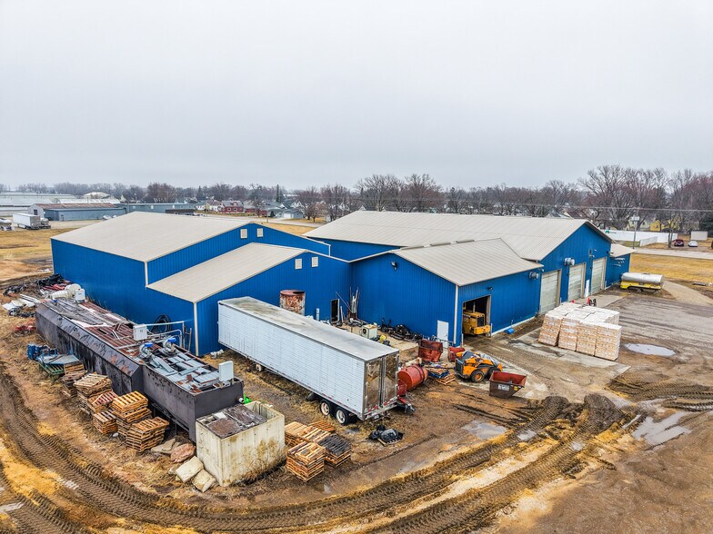 More Photos Of 501 11th St NE, Austin Carwash For Sale