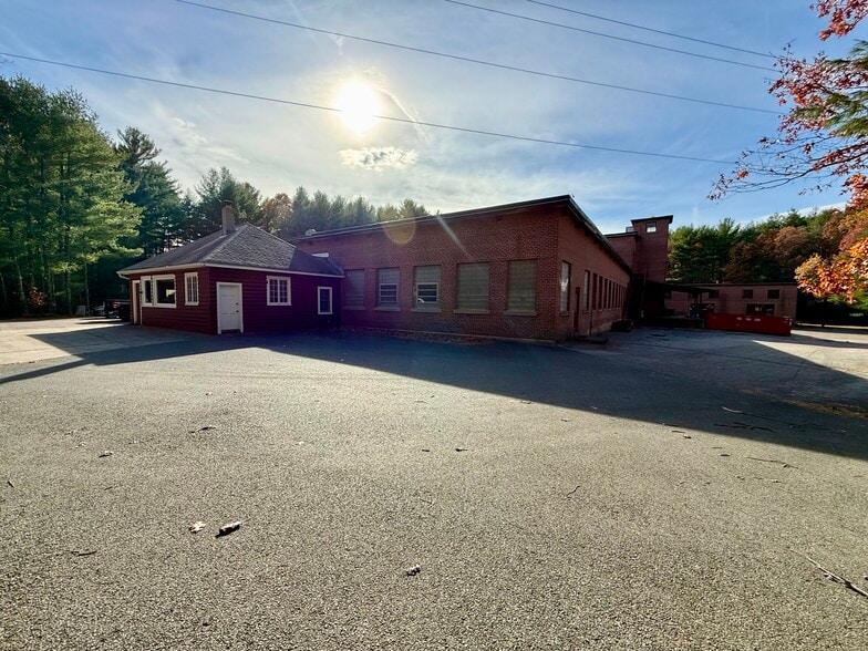 More Photos Of 97 Mendon St, Bellingham Industrial For Lease