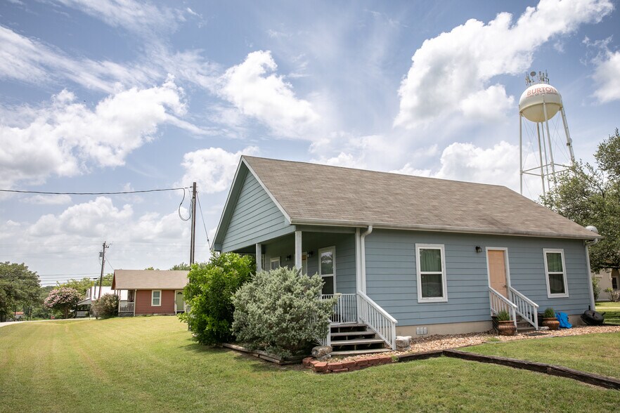 More Photos Of 515 Colorado, Burton Apartments For Sale