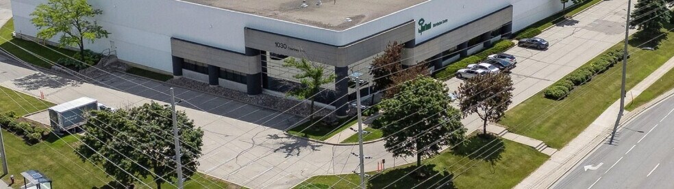 More Photos Of 1030 Courtneypark Dr E, Mississauga Warehouse For Lease
