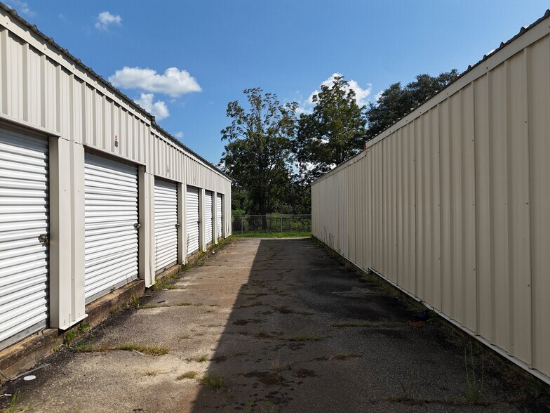 More Photos Of 404 S Boulevard Dr, Bainbridge Industrial For Sale