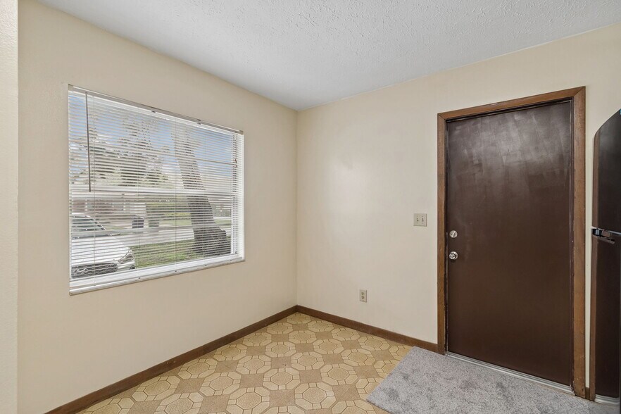 More Photos Of 6406 S Adelia Ave, Tampa Multifamily For Sale
