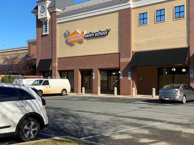 More Photos Of 1701-1765 Rockville Pike, Rockville Unknown For Lease