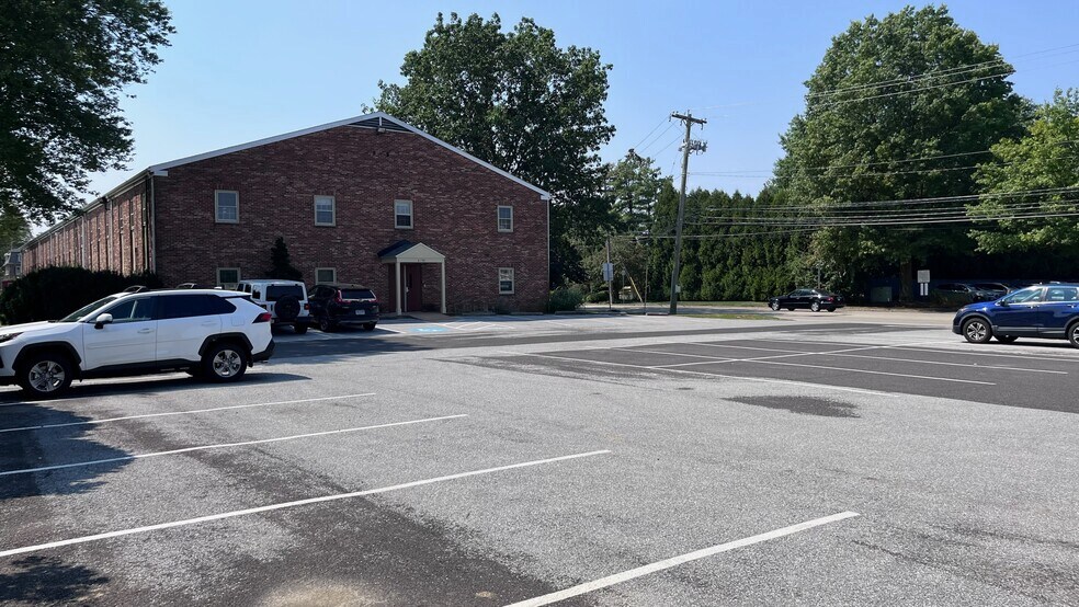 More Photos Of 6198 Butler Pike, Blue Bell Medical For Sale