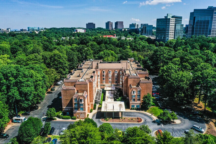 More Photos Of 6120 Peachtree Dunwoody Rd, Atlanta Hotel For Sale