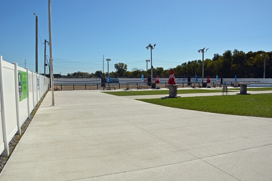 More Photos Of 555 Ohio st, Kendallville Land For Sale