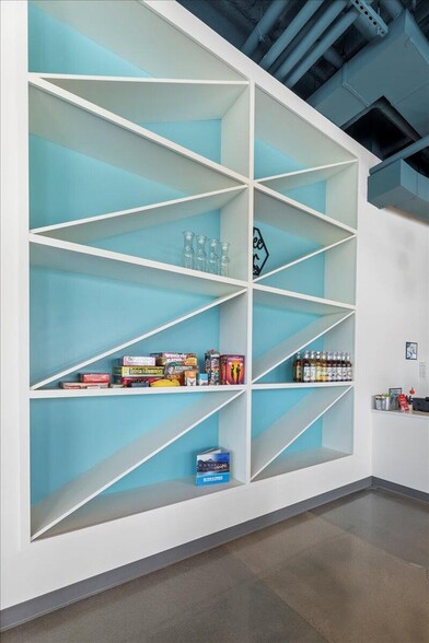 More Photos Of 4201 Rivers Edge Pky, Council Bluffs Office For Lease