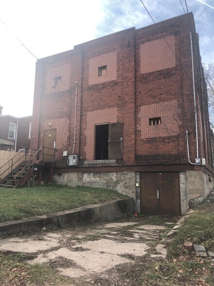 More Photos Of 3621 Mexico St, Pittsburgh Light Manufacturing For Sale