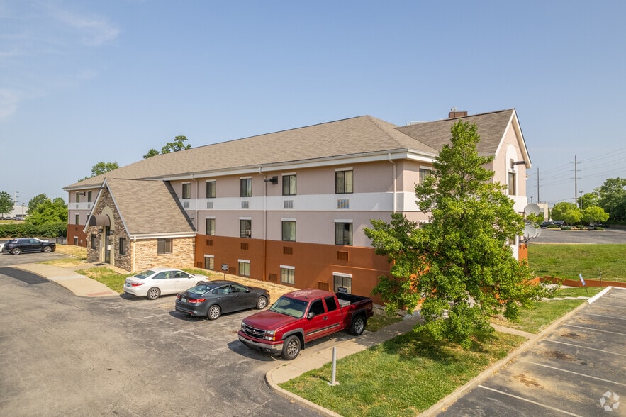 Primary Photo Of 9801 Bunsen Way, Louisville Hotel For Sale