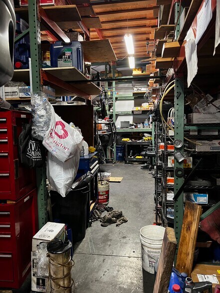 More Photos Of 11841 Washington Blvd, Whittier Auto Repair For Lease