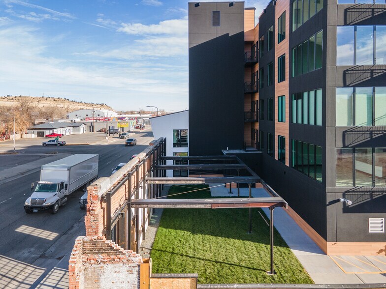 More Photos Of 2316 1st N ave, Billings Freestanding For Lease