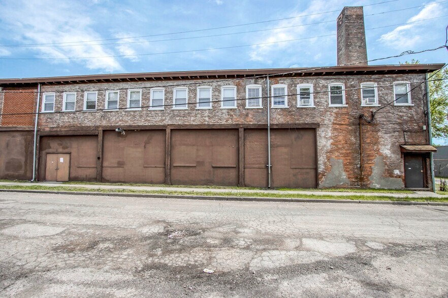 More Photos Of 24 Johnes St, Newburgh Light Manufacturing For Lease
