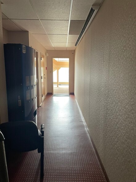 More Photos Of 1735 Central Ave, Albany Office For Sale