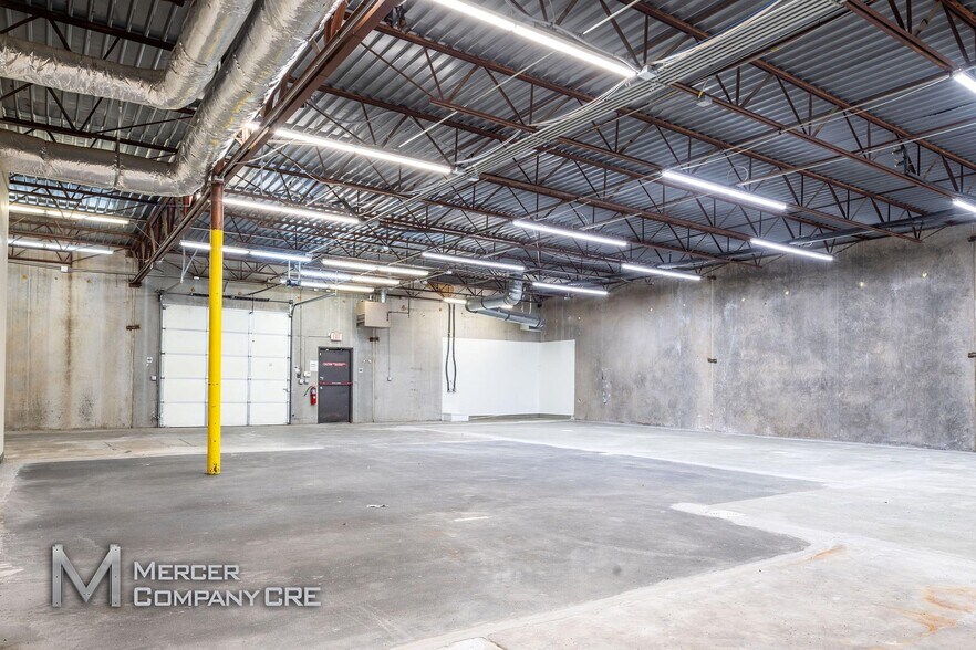 More Photos Of 3613-3621 S Moulton Dr, Oklahoma City Service For Lease