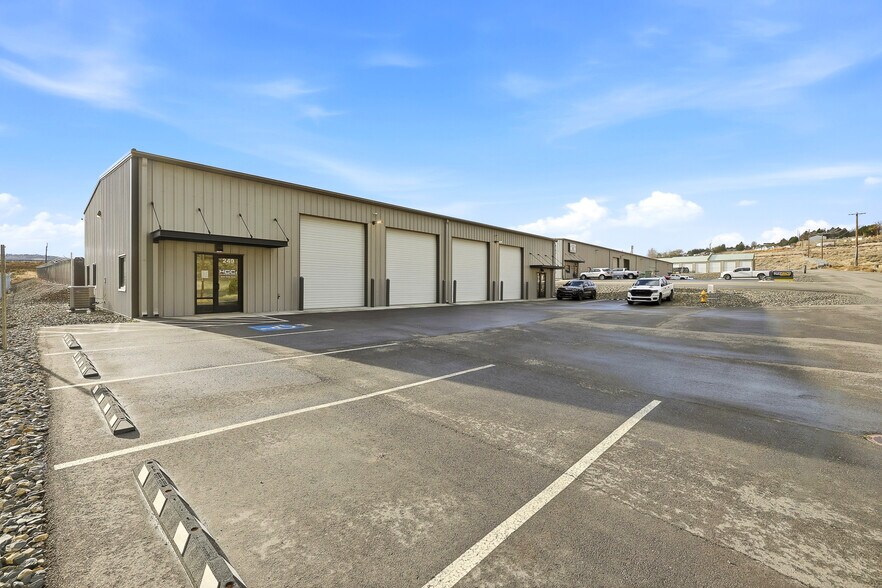 More Photos Of 249 Jackrabbit ln, Richland Industrial For Lease