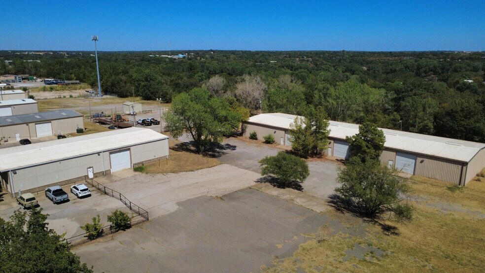 More Photos Of 5600 Industrial Blvd, Edmond Industrial For Lease