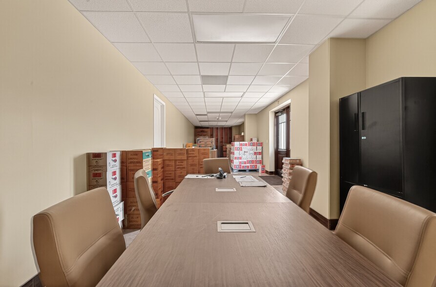 More Photos Of 3751 S Dairy Ashford Rd, Houston Storefront Retail Office For Sale