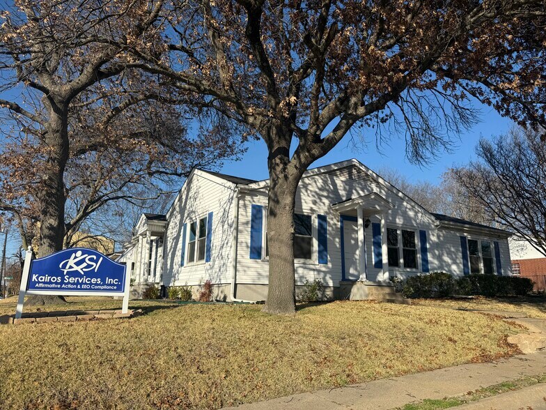 More Photos Of 513 S Tennessee St, McKinney Office For Sale