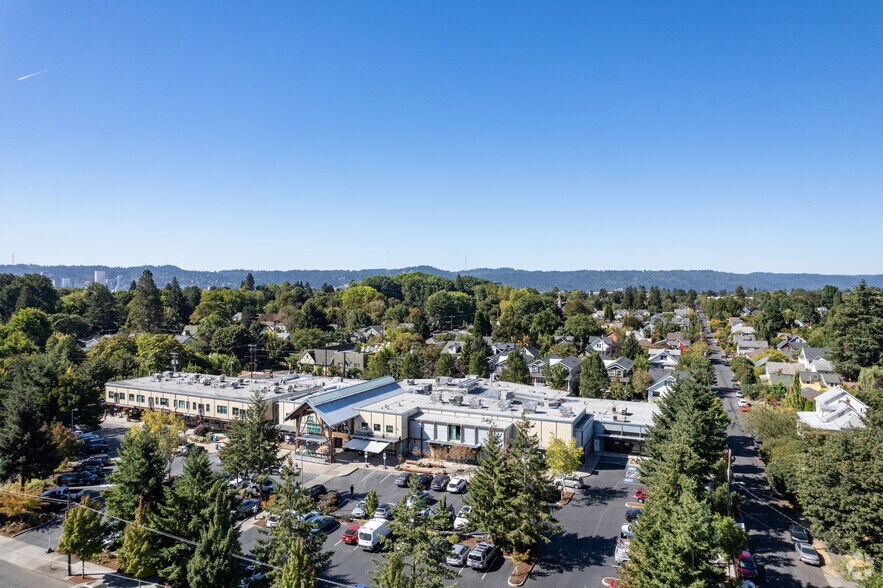 More Photos Of 3507 No 15th Ave, Portland General Retail For Lease