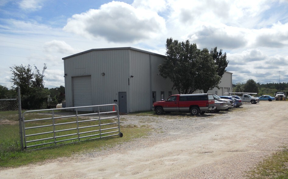 More Photos Of 3713 Overlook Rd, Raleigh Warehouse For Lease