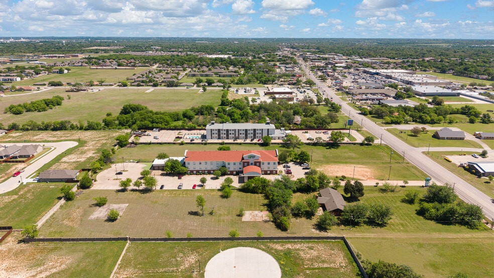 More Photos Of 1724 W Henderson St, Cleburne Land For Sale