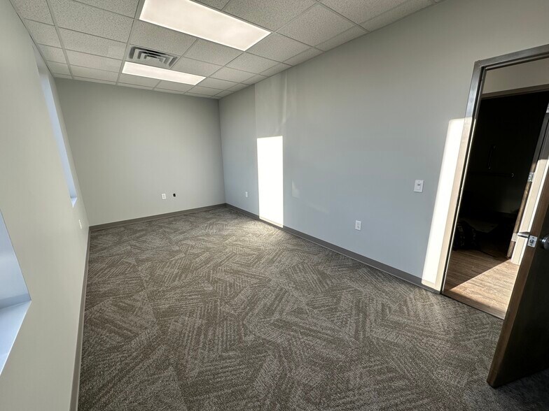 More Photos Of 55 Airport Industrial Dr, Clayton Light Distribution For Sale