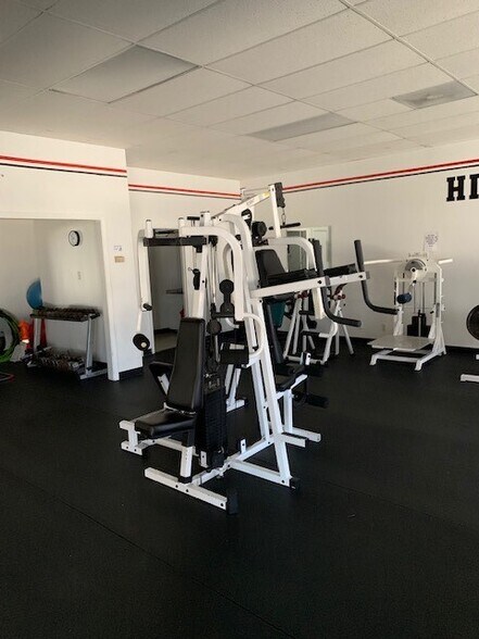 More Photos Of 9230 Florida Blvd, Baton Rouge General Retail For Sale