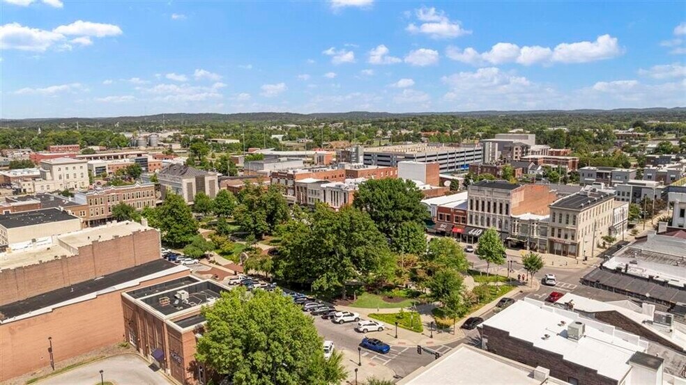 More Photos Of 728 College St, Bowling Green Office For Sale