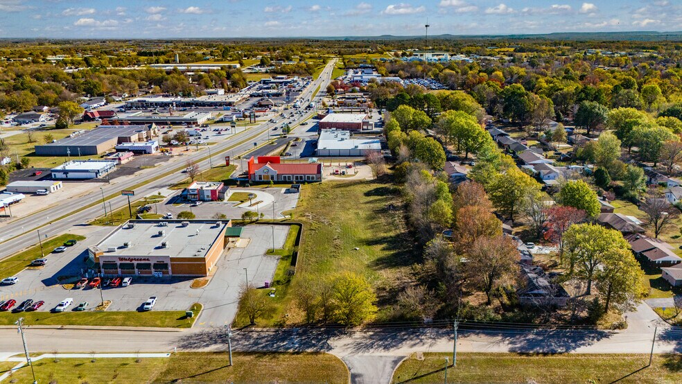 More Photos Of 1501 Elm Street, Siloam Springs Land For Lease