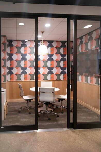 More Photos Of 4909 Bissonnet St, Bellaire Medical For Lease