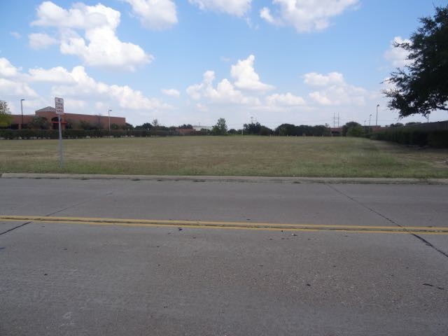 More Photos Of 8102 Mesquite Bend Dr, Irving Land For Sale